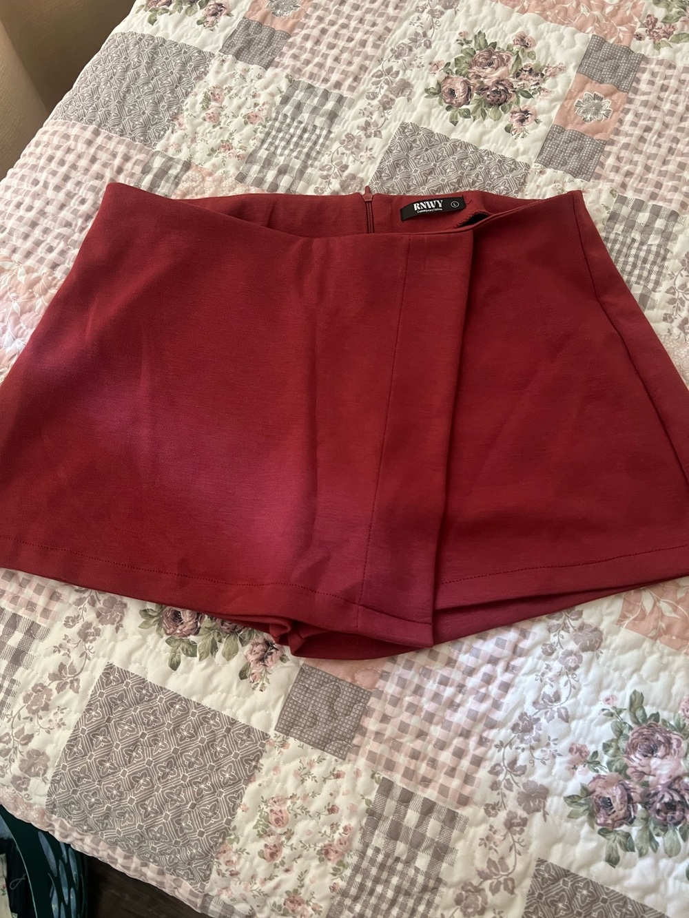Red Skort Shorts - Streamlined Women's Skort